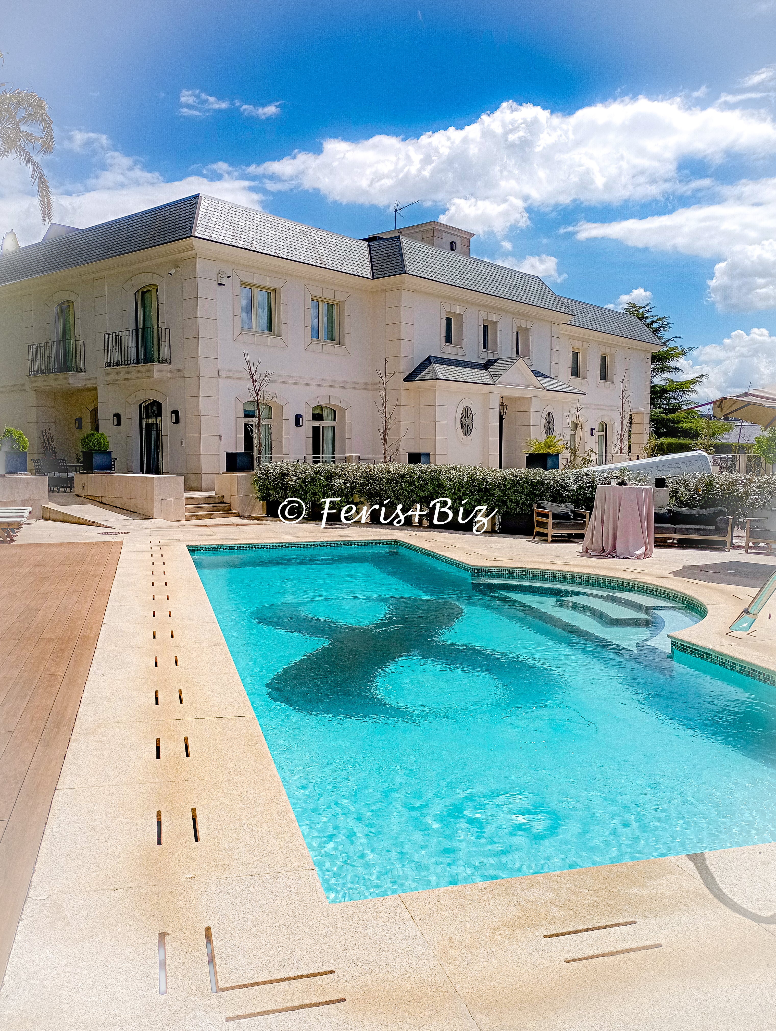 El dinero es un medio para lograr la buena vida